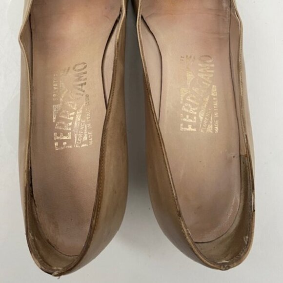 VINTAGE Ferragamo Tan Brown Leather Buckle Pumps Heels Shoes 7 - Picture 9 of 15